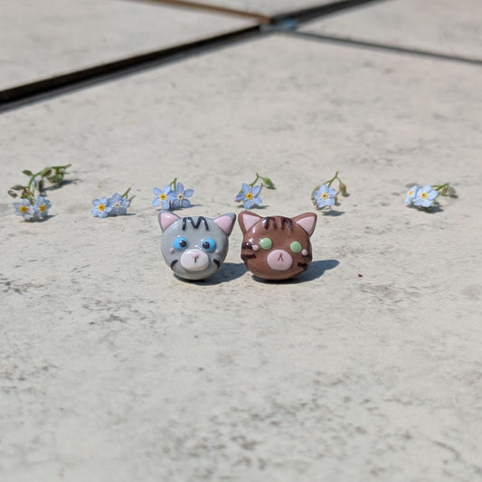 Commission cat earrings ᓚ₍⑅^..^₎♡